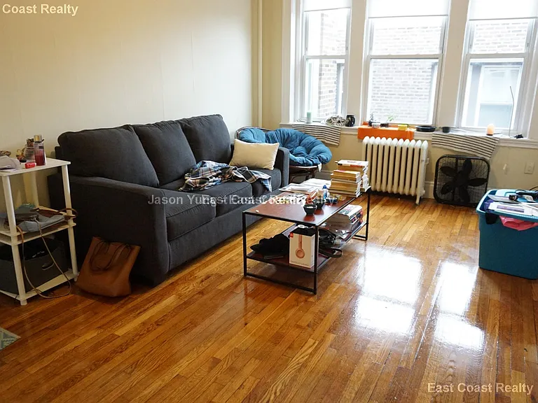 220 Kelton St #9 — Photo 2