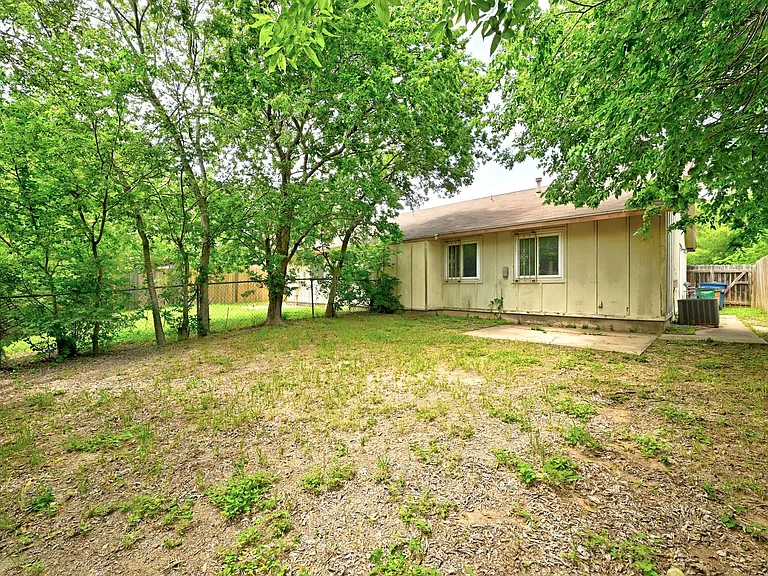 10604 Lanshire Dr #A — Photo 20