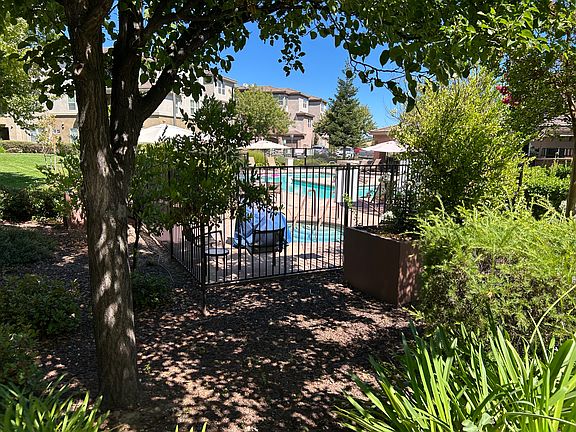 3rd image of 1300 Moon Cir Unit 1328