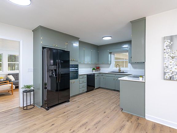 3rd image of 194 Furney Pearce Rd