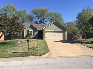 1301 Spriggs Ct, Bentonville, AR 72712