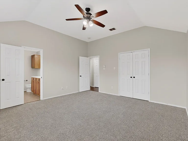 1037 Johnson City Ave — Photo 29