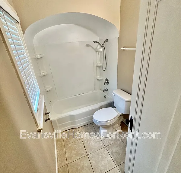 401 N Morton Ave — Photo 4