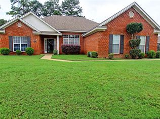 205 Live Oaks Dr, Millbrook, AL 36054