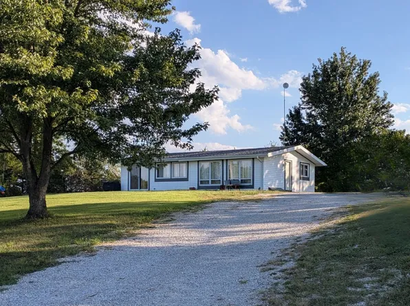 5222 Buffalo Rd, Jefferson City, MO 65101