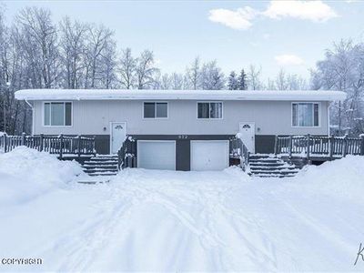 872 Ridge Loop Rd, North Pole, AK, 99705