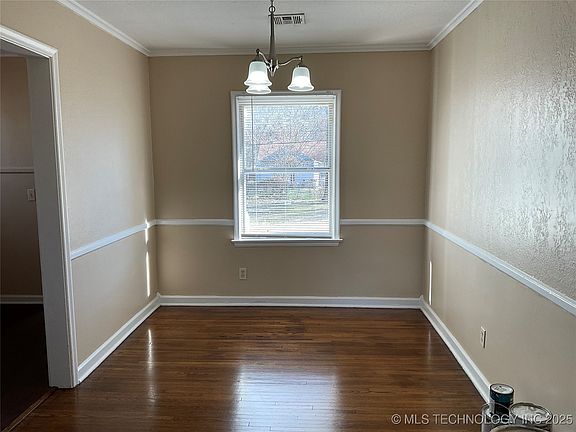 3rd image of 311 S College Ave