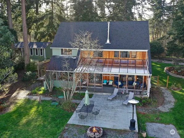 4810 Martin Drive, Clinton, WA 98236