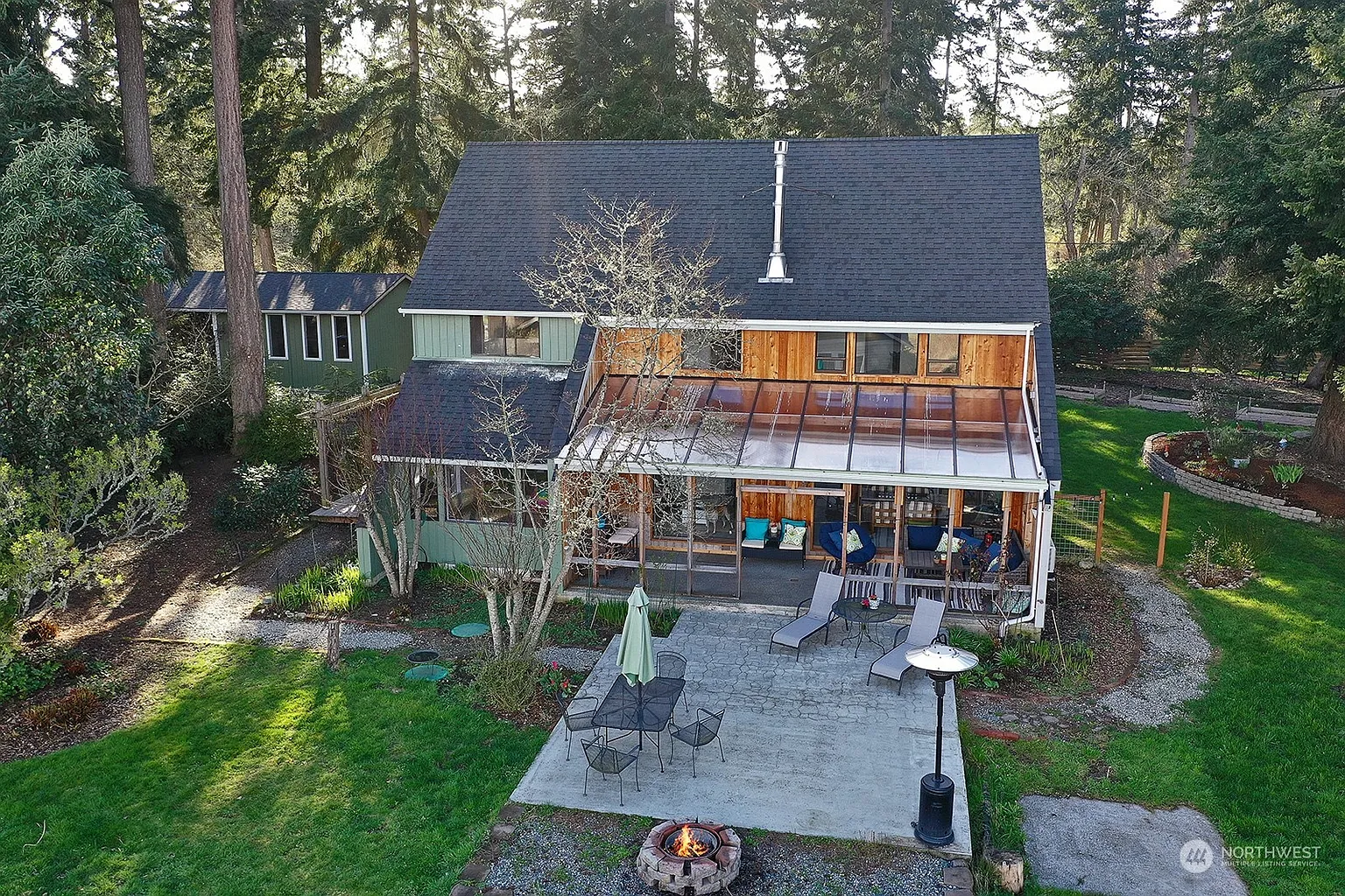 4810 Martin Drive photo 1
