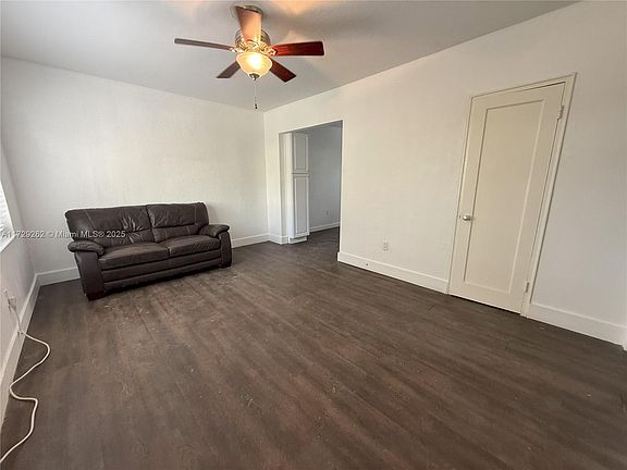 5th image of 1400 NW 23rd Ave