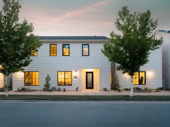 1444 S Regent Park Rd, Hurricane, UT 84737