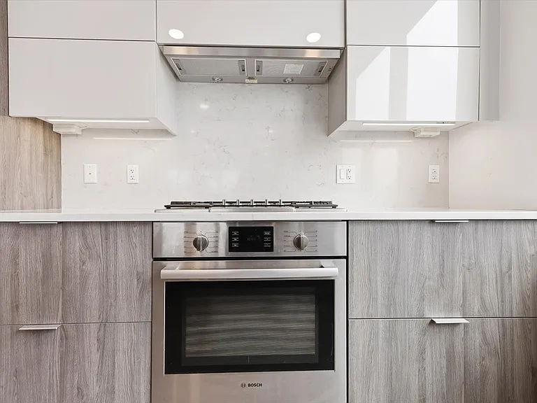 9 Avenue At Port Imperial #1016 — Photo 8