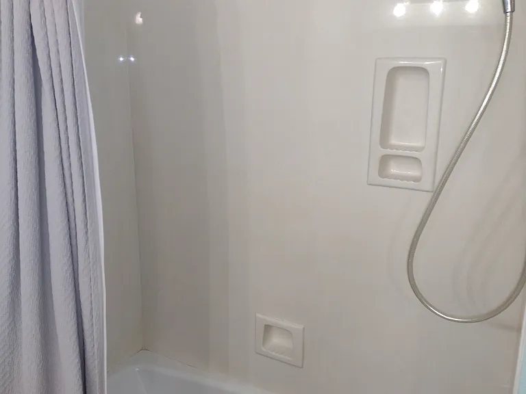 Up Bath 3