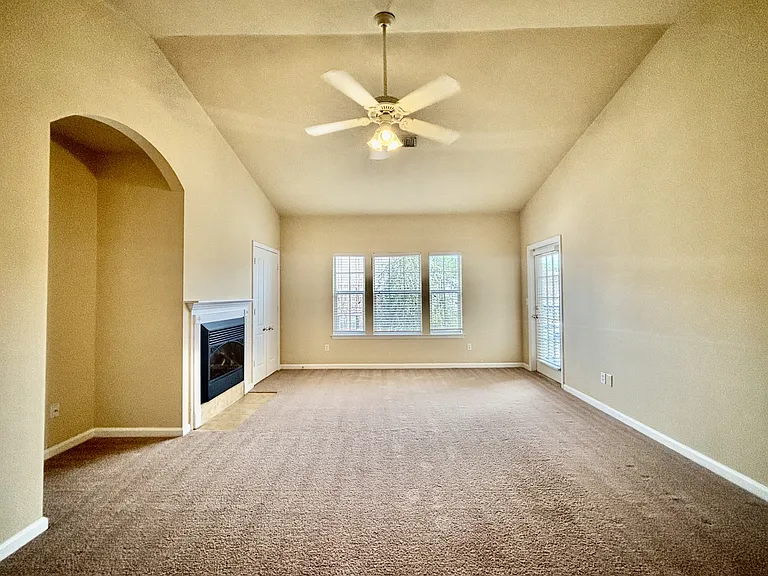 Arbor Place Apartments — Photo 48