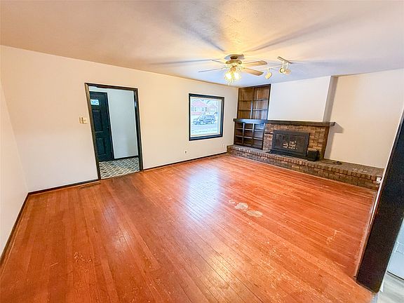 4th image of 1214 Northwestern Ave