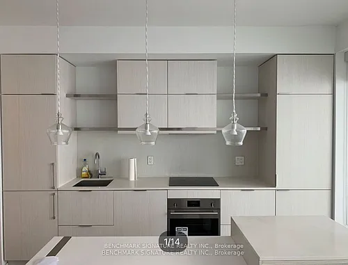 197 Yonge St #5404 Photo 1