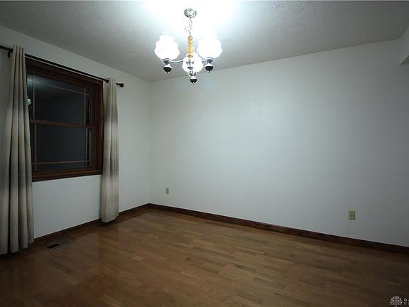 4th image of 3006 Blue Green Dr