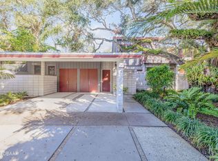 210 Florida Ave, New Smyrna Beach, FL 32169