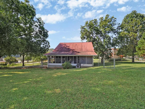 122 Cross Ave, Dayton, TN 37321
