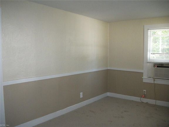 5th image of 2517 Pleasant Ave APT 9