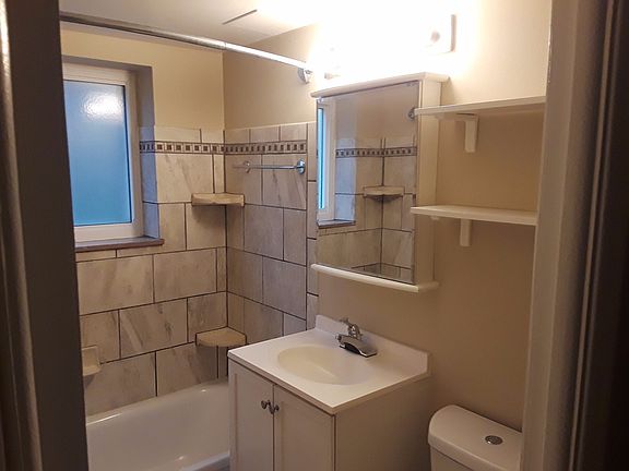 2nd image of 681 Babbitt Rd APT C4