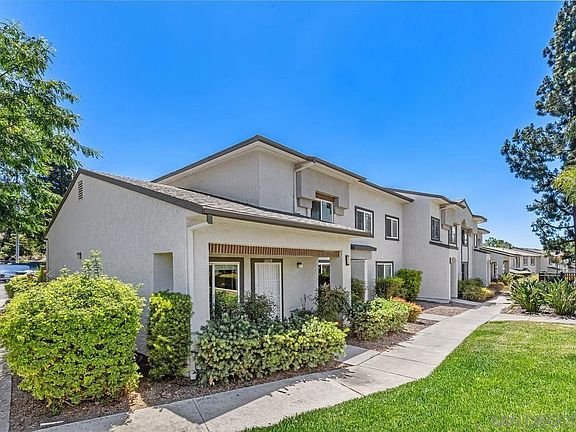 2nd image of 10628 Queen Jessica Ln