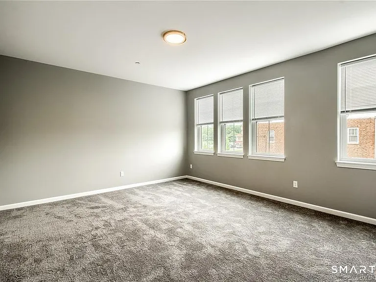 9 Steele Blvd #306 — Photo 11