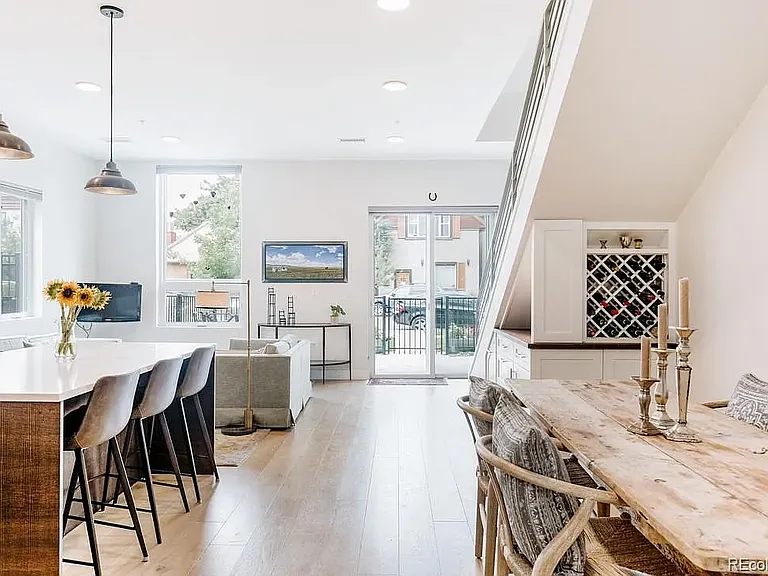 2530 Lawrence St #107 — Photo 11