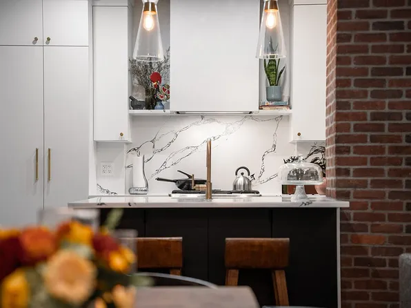 321 W 55th St APT 41, New York, NY 10019