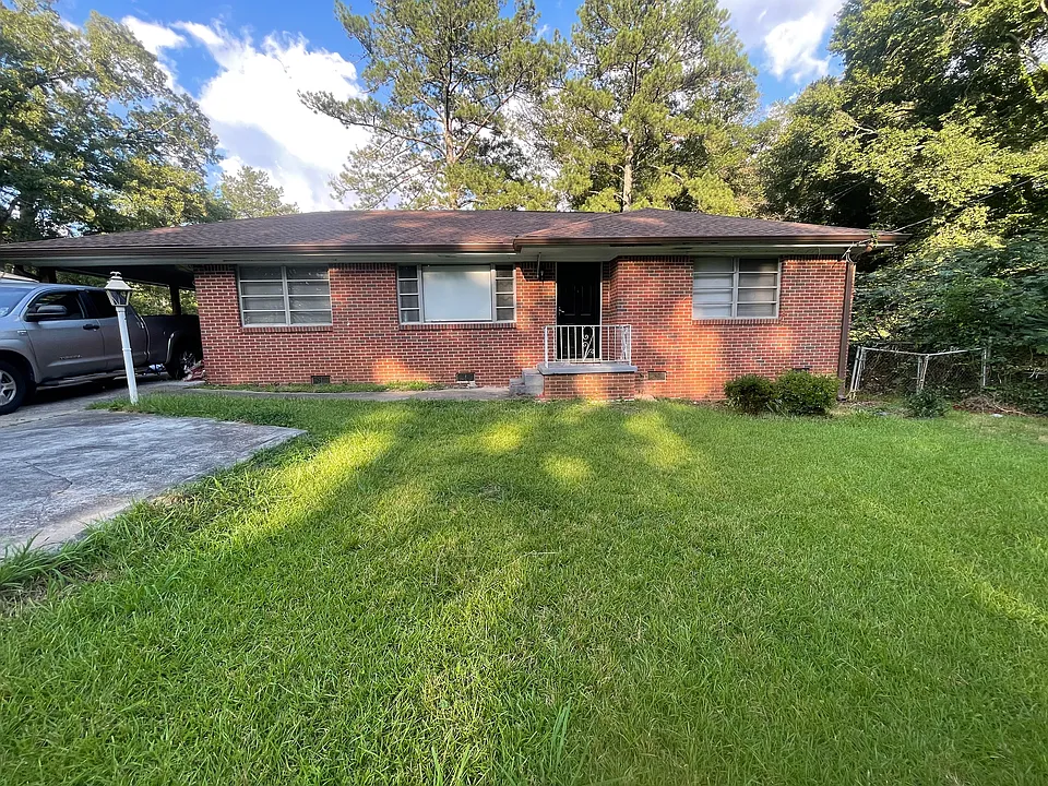 433 Hamilton E Holmes Dr NW
