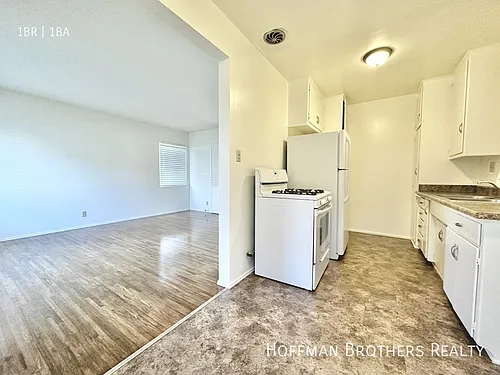 5619 W Jefferson Blvd #3 Photo 1