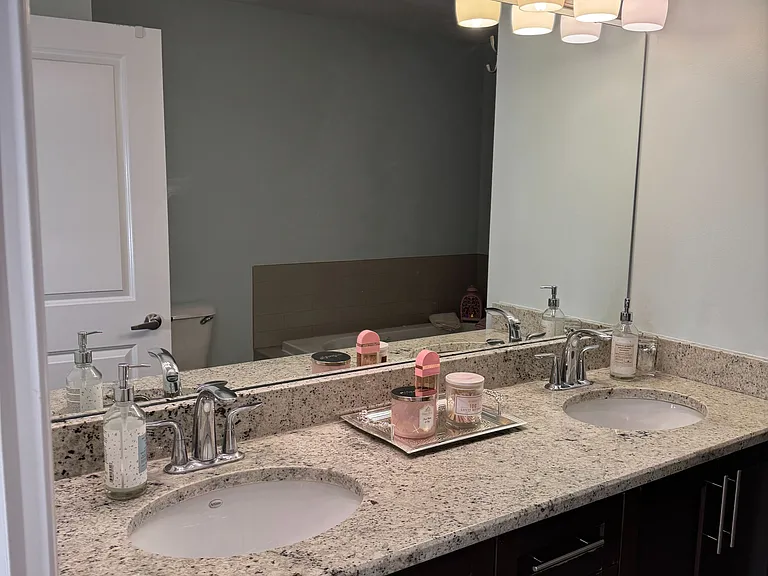 240 Villagewalk Blvd #610 — Photo 24