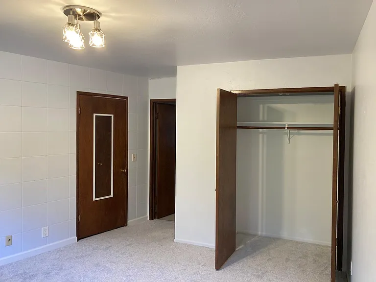 14407 Kingsley Ave — Photo 12