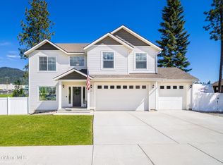 6831 W Christine St, Rathdrum, ID 83858