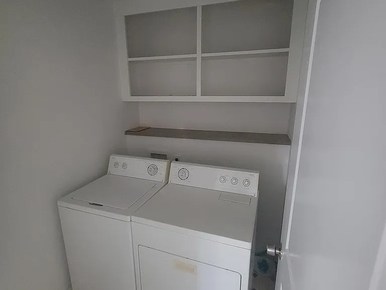 208 S Saint Charles St #10 — Photo 1