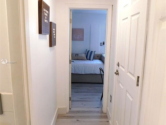 4th image of 1105 NE 10th St #3