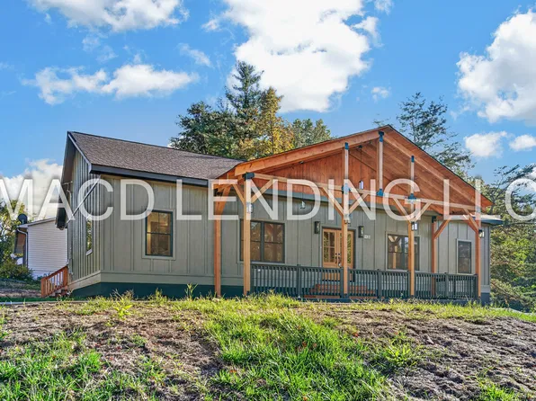 1130 Rosemary Ln, Danville, VA 24541