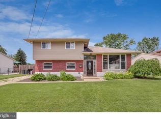 124 Adrienne Ave, Blackwood, NJ 08012