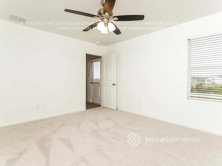 3213 Roslyn Grist — Photo 9