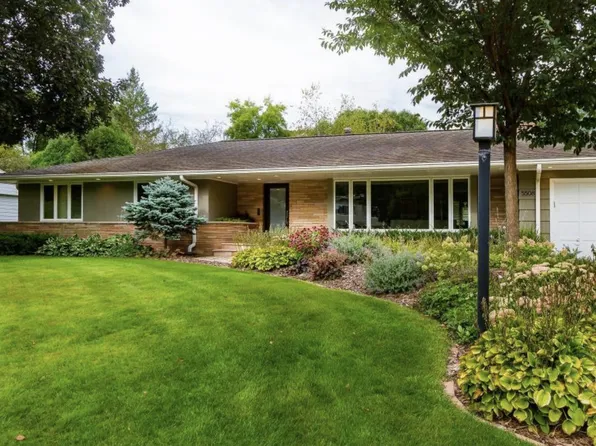 5508 Glengarry Pkwy, Edina, MN 55436