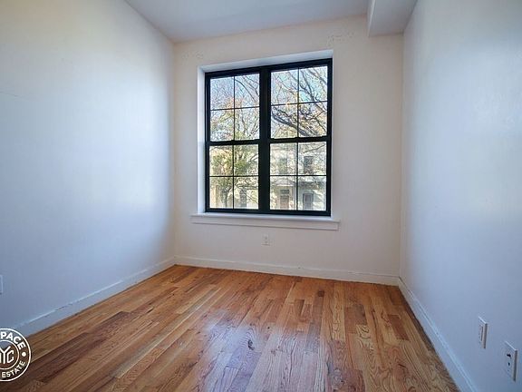 4th image of 1128 Greene Ave #2A
