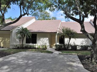 702 Bannock Ln, Palm Beach Gardens, FL 33418