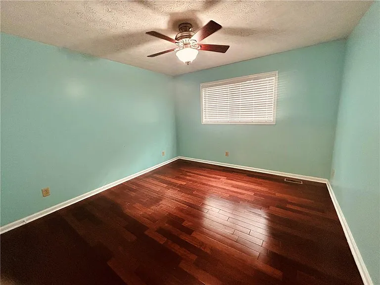 2100 Old Forge Way — Photo 12
