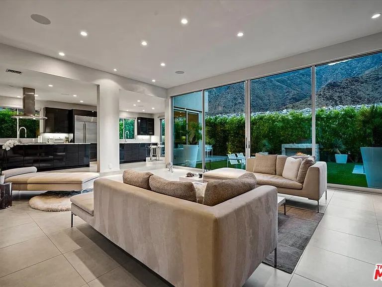 1175 Los Robles Dr — Photo 15