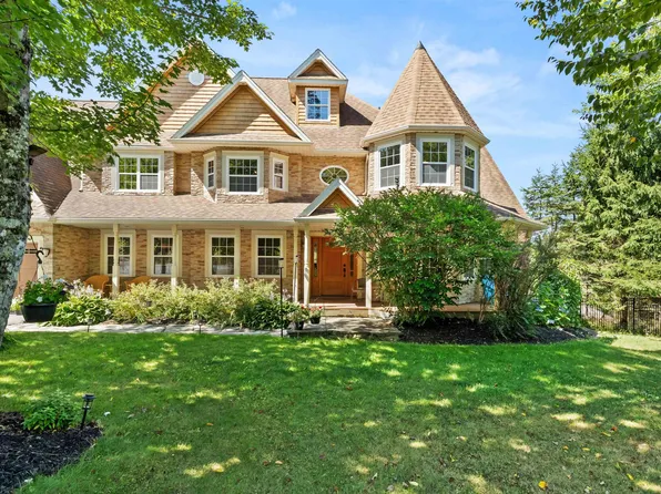 144 Thompson Run, Hammonds Plains, NS B4B 1T7