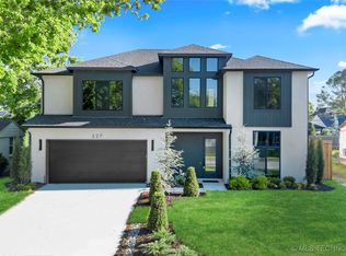 227 E 35th St S, Tulsa, OK 74105