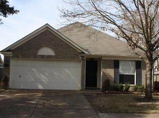 329 Trail Ride Rd, Angleton, TX 77515