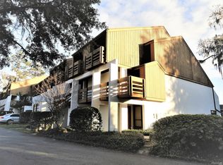 1652 SW 16th St, Gainesville, FL 32608