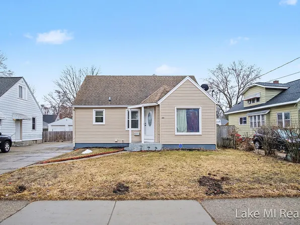 44 Honeoye St SW, Wyoming, MI 49548