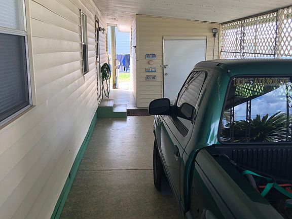 Large carport fits 5 cars